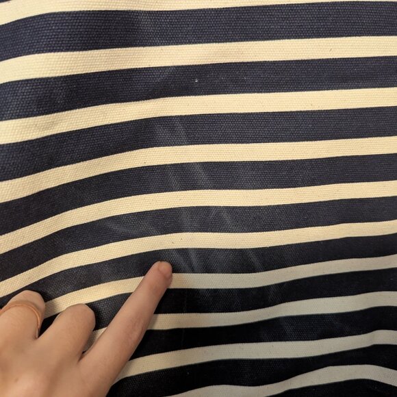 Baggu: Horizontal Zip Duck Bag in Navy Stripe - Picture 7 of 8